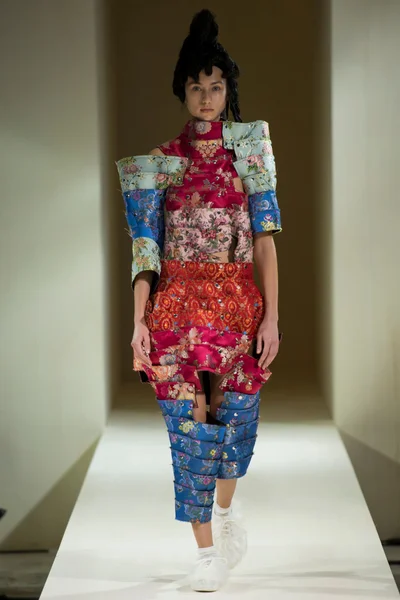 Look 12